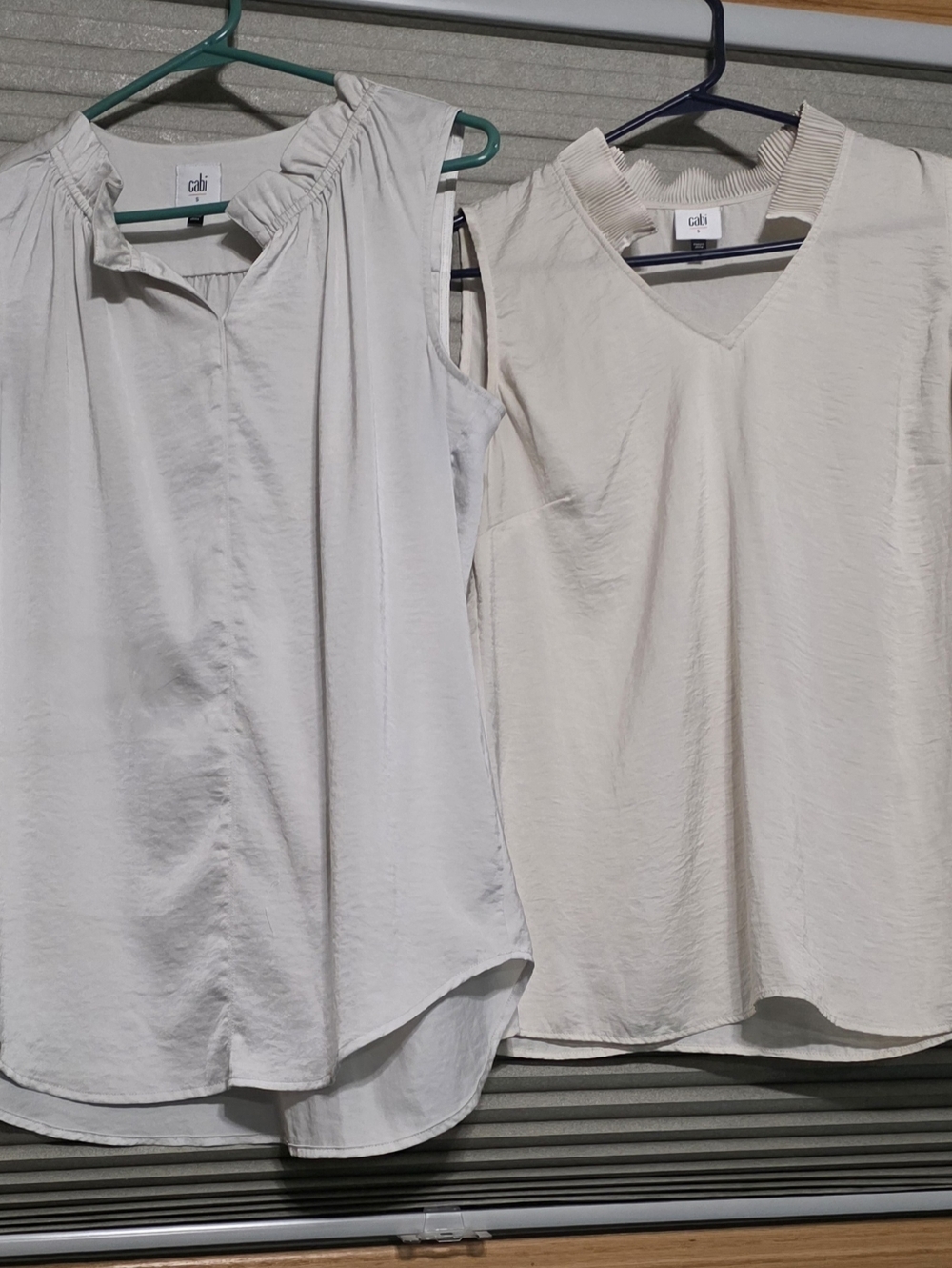CAbi Cream/ Light grey  Sleeveless Top Combo. Size Small